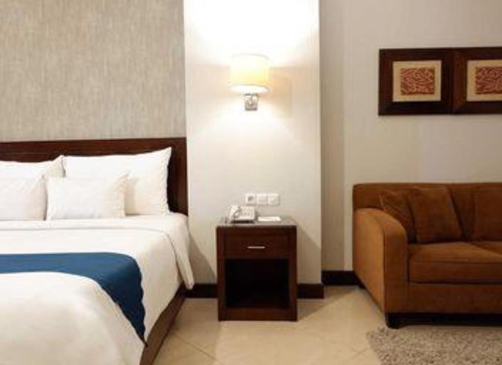 Grage Hotel Cirebon Exterior foto